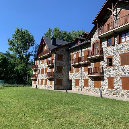 B28 - Resid. La Coma 2º - Villmor Apartment Benasque Bagian luar foto